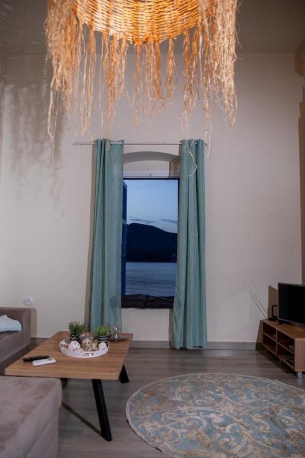 Artemis Suite Agia Marina  Esterno foto