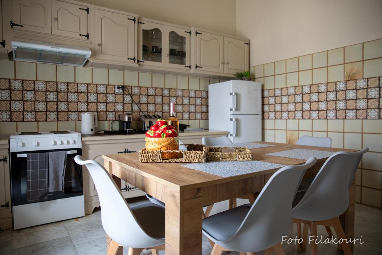 Artemis Suite Agia Marina  Esterno foto