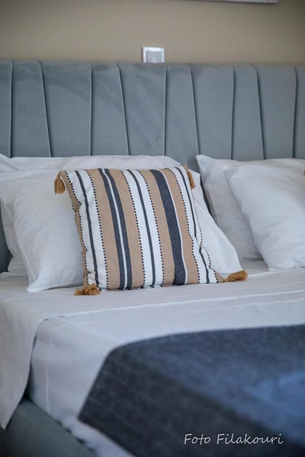Artemis Suite Agia Marina  Esterno foto