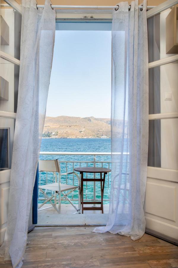 Artemis Suite Agia Marina  Esterno foto